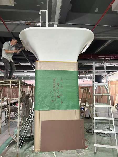 玻璃钢产品安装现场
